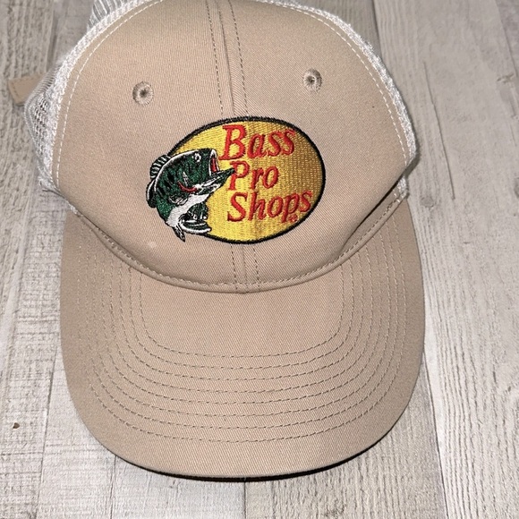 Bass Pro Shop tan fish hat - Picture 1 of 4